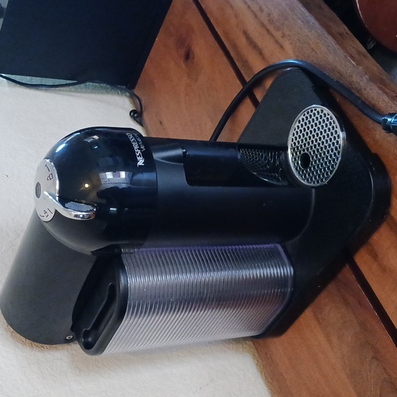 Nespresso VertuoLine Coffee Machine - Picture 3 of 11